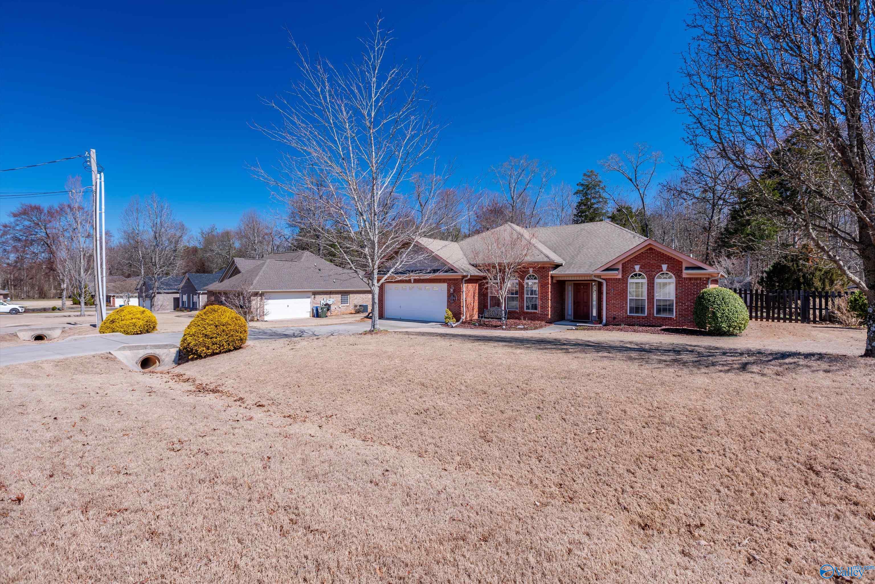 170 Bucks Pocket Dr, New Market, Alabama image 3