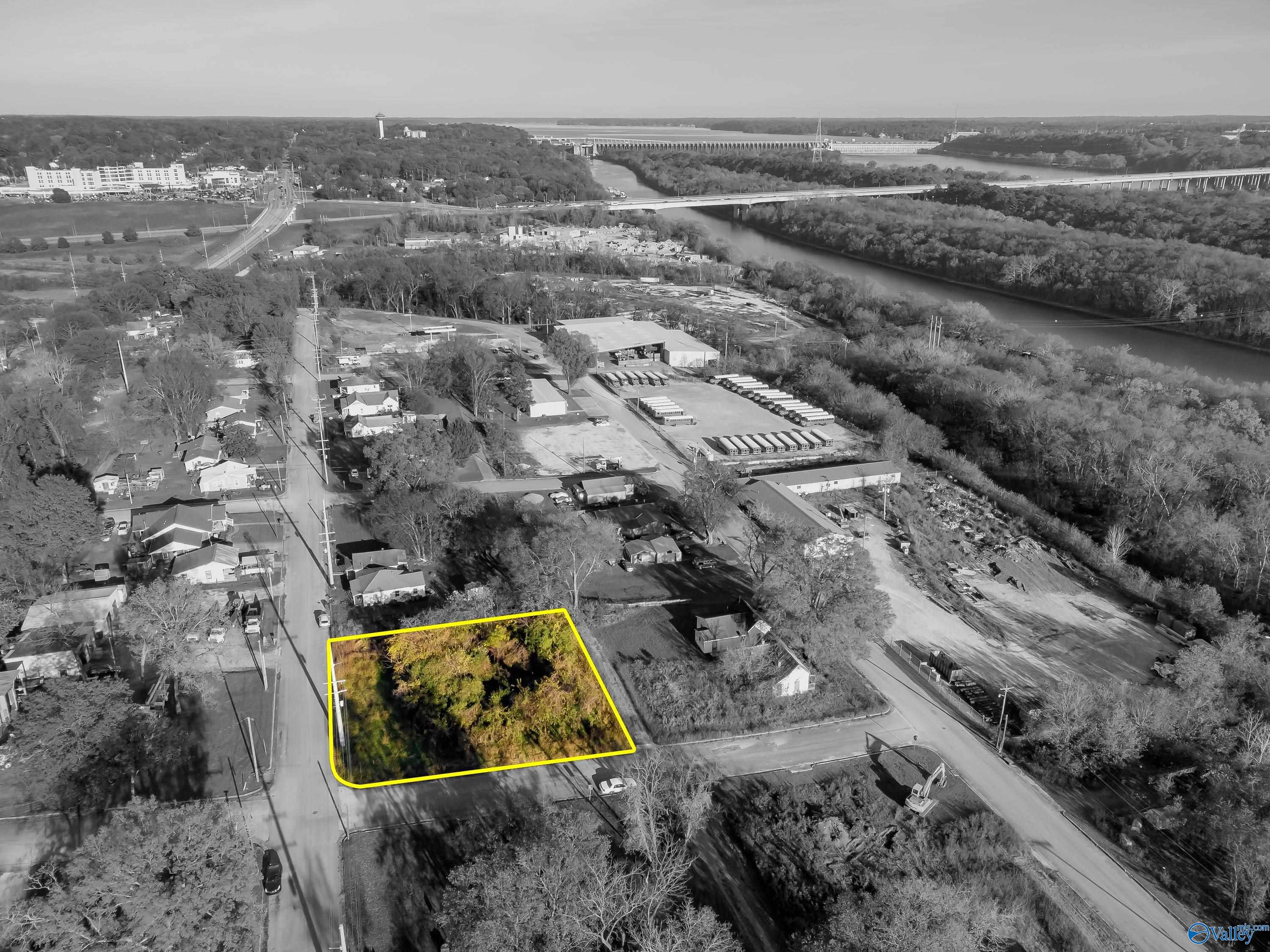 0.32 Acres Park Street, Florence, Alabama image 12