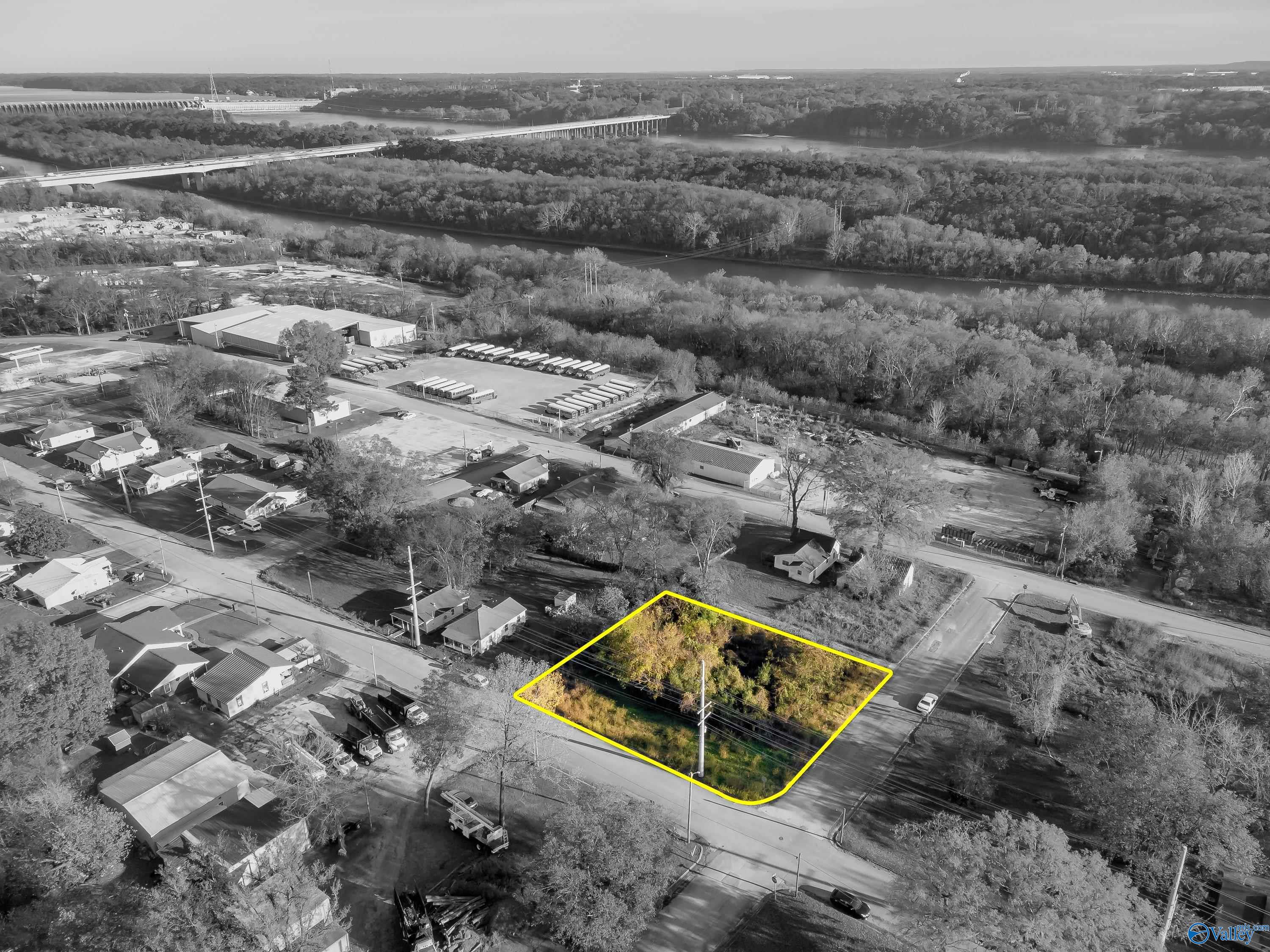 0.32 Acres Park Street, Florence, Alabama image 10