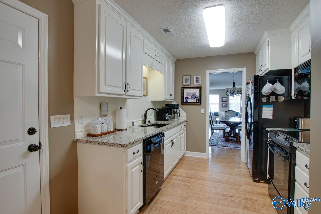 5111 Frankford Drive, Owens Cross Roads, Alabama image 13