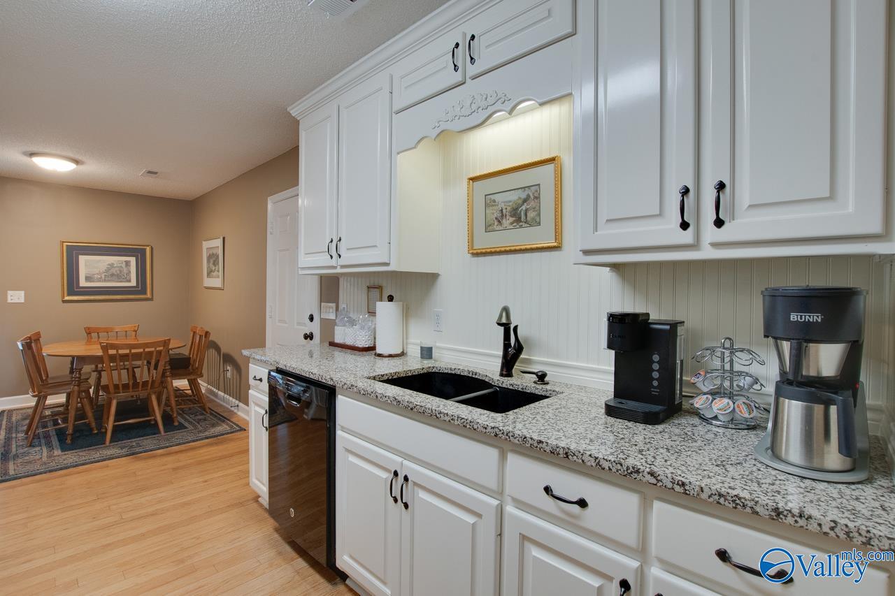 5111 Frankford Drive, Owens Cross Roads, Alabama image 14