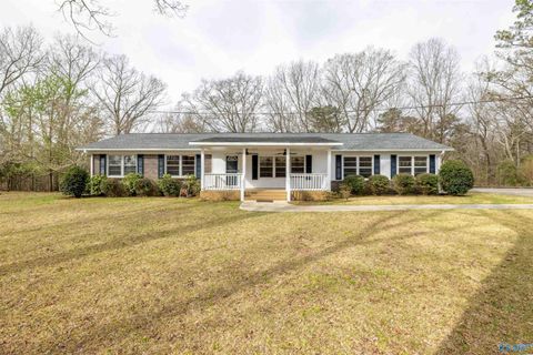 Photo of 11711 State Highway 19, Hamilton, AL 35570 (MLS # 21912531)