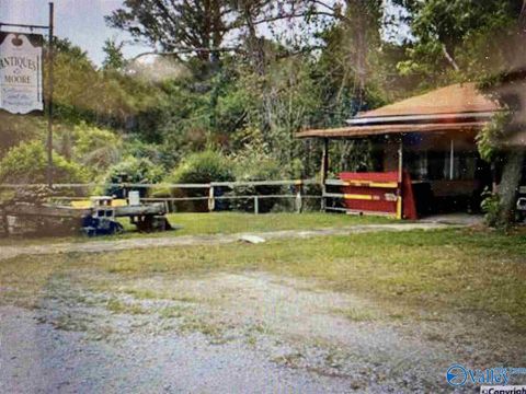 Vacant Land For Sale - 2001 Main Street East<br/> Hartselle, AL 35640