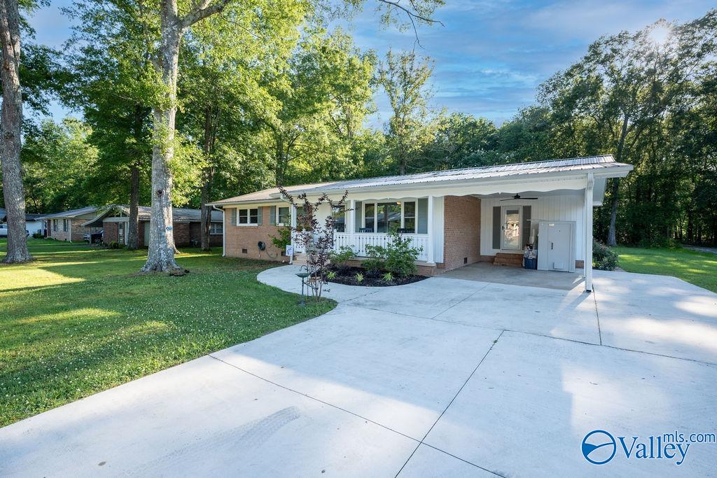 302 Woodall Lane, Scottsboro, Alabama image 3