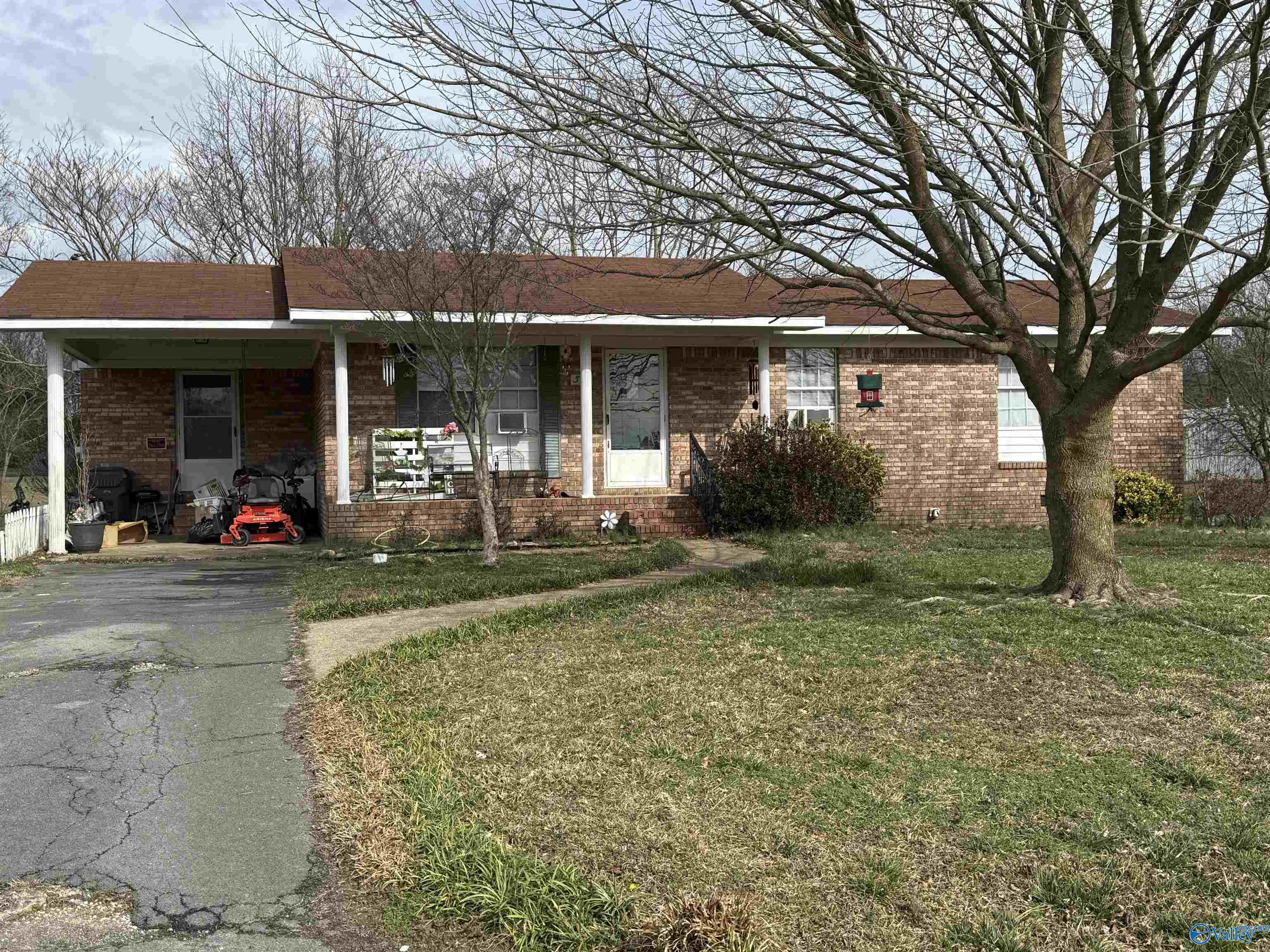 372 Poole Circle, Fyffe, Alabama image 1