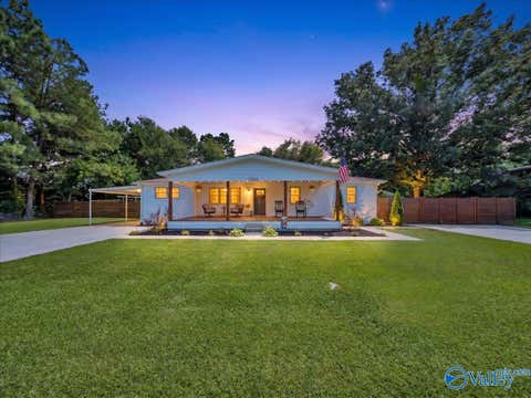 Homes For Sale - 1226 Cave Spring Road<br/> Owens Cross Roads, AL 35763