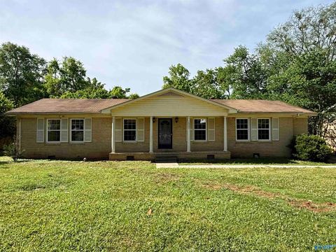 Homes For Rent - 12027 Chicamauga Trail<br/> Huntsville, AL 35803