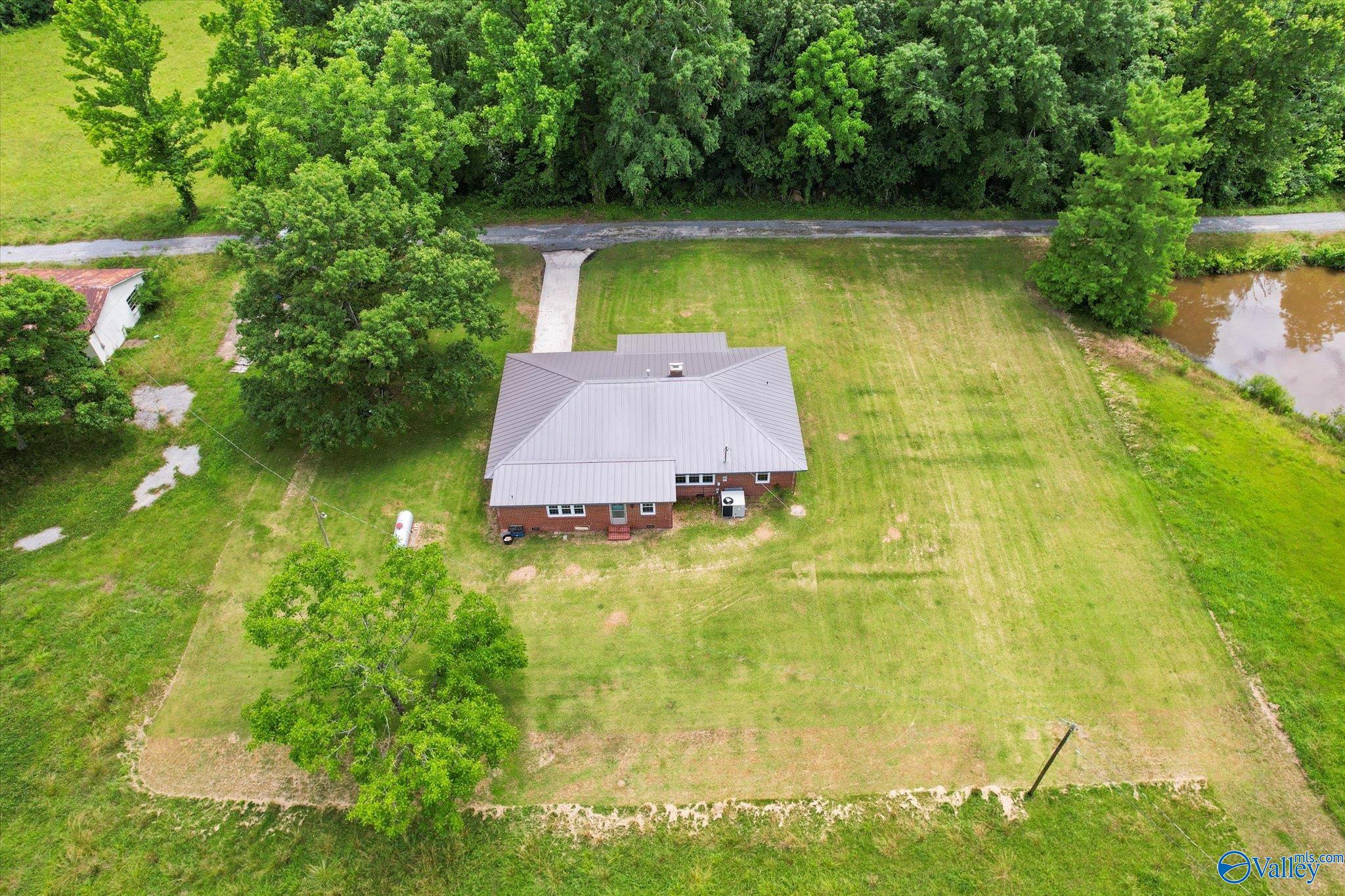 3824 South Chapel Hill Road, Decatur, Alabama image 41