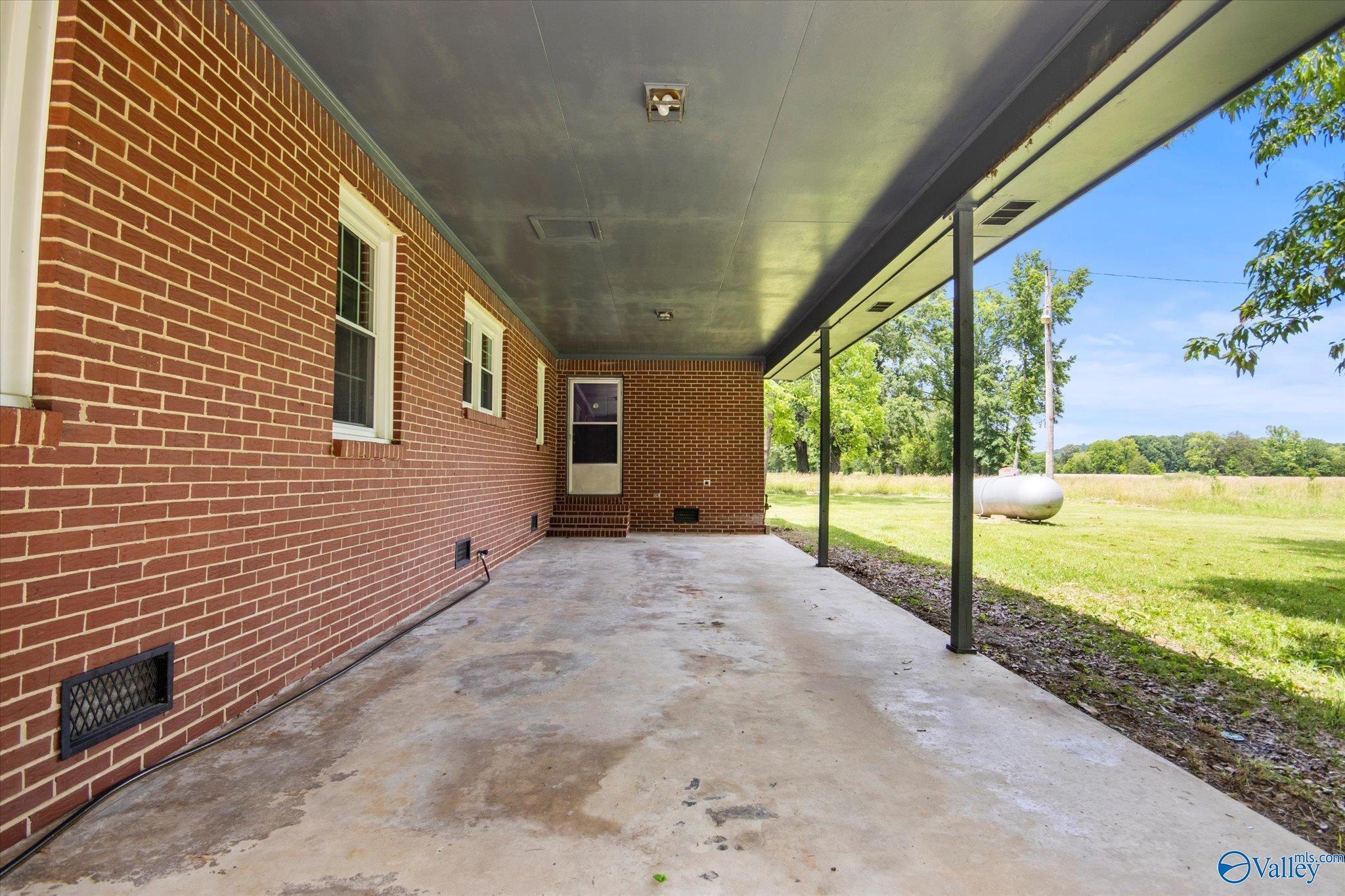3824 South Chapel Hill Road, Decatur, Alabama image 32