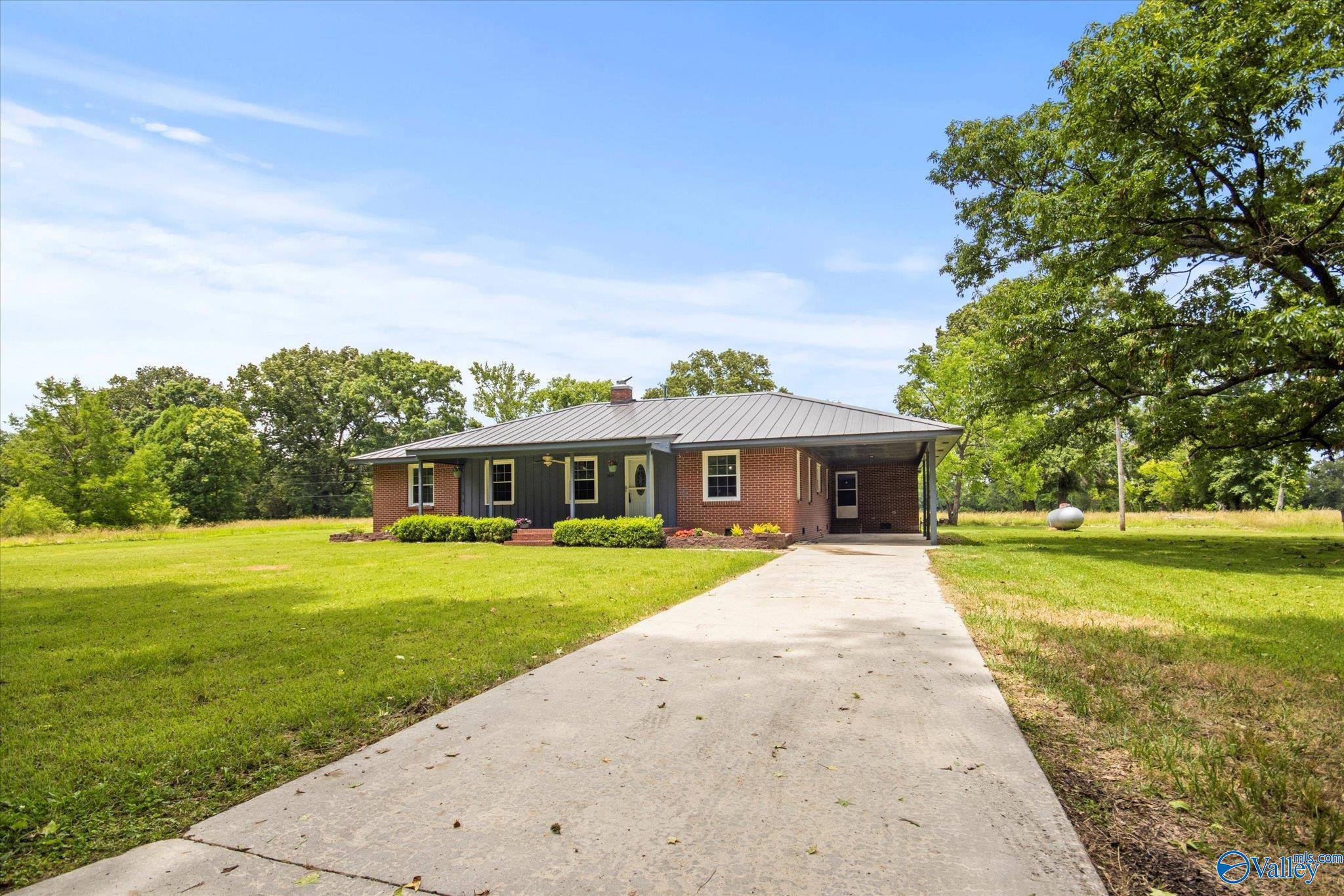 3824 South Chapel Hill Road, Decatur, Alabama image 29