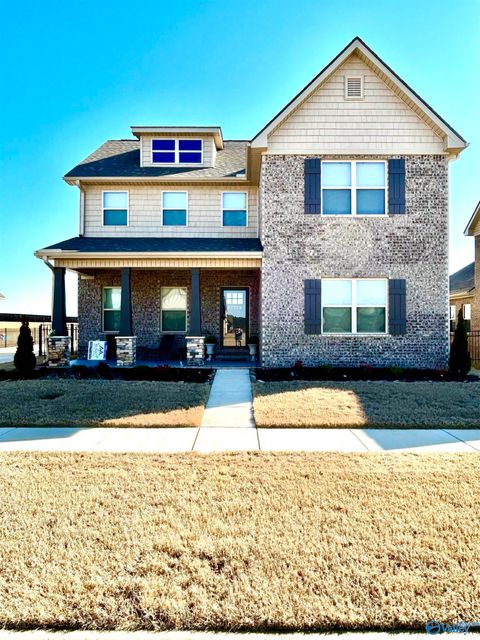 Homes For Sale - 17774 Eastmoor Street<br/> Athens, AL 35611
