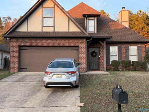 Homes For Sale - 1307 Sierra Court<br/> Gardendale, AL 35071
