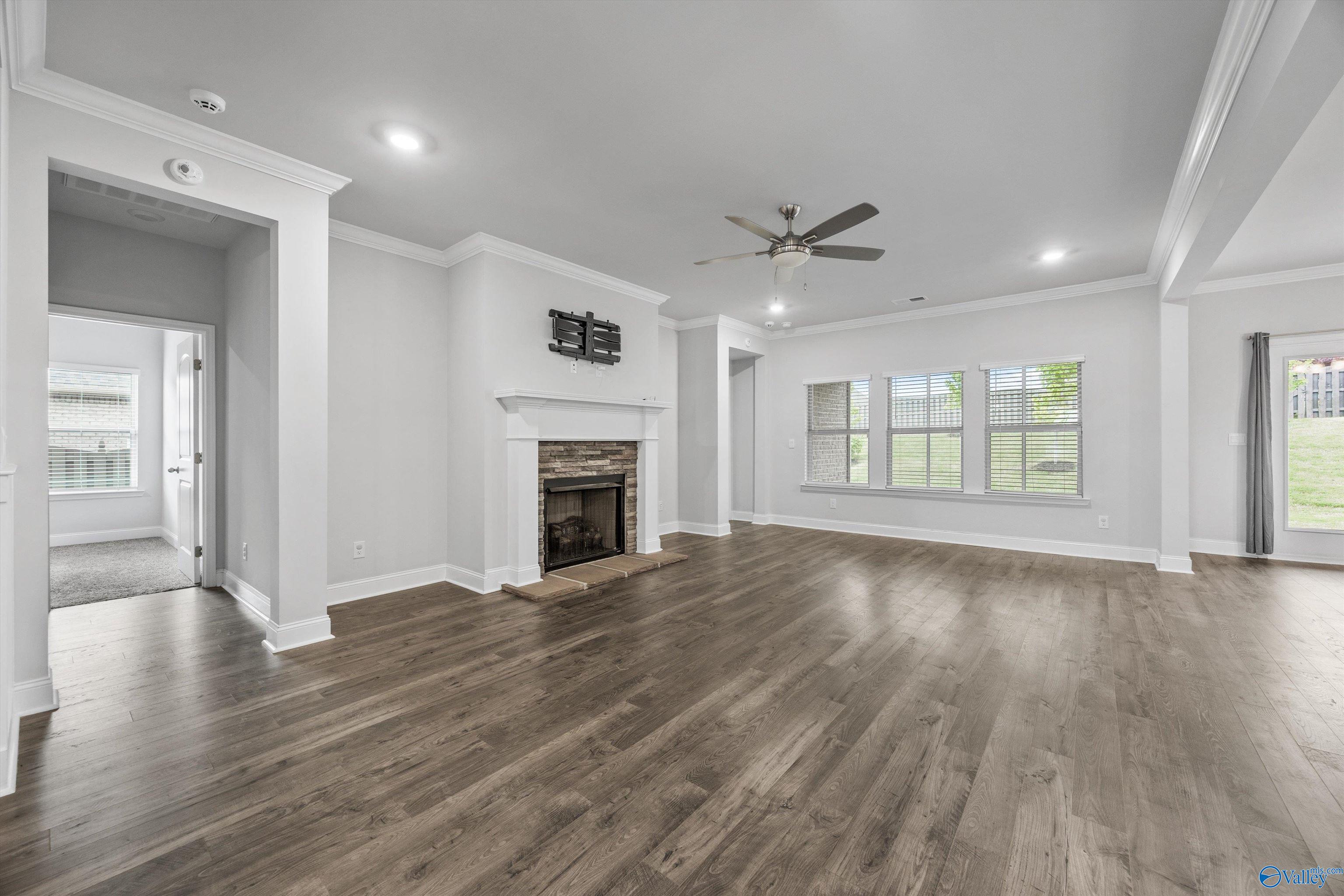 210 Maureen Drive, Madison, Alabama image 4