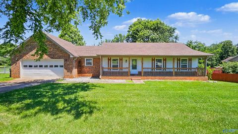 Homes For Sale - 115 Jane Drive<br/> Madison County, Hazel Green, AL 35750