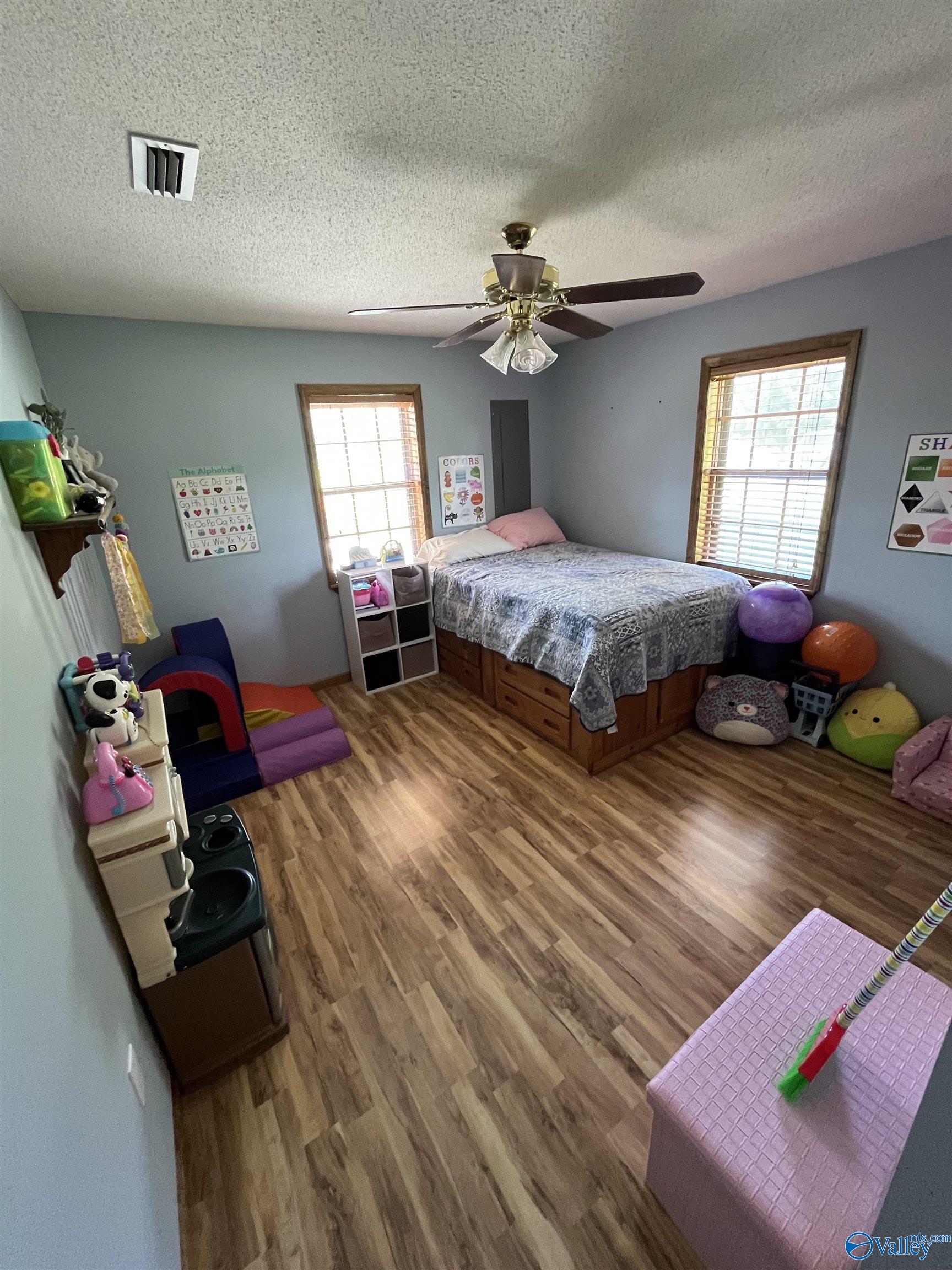 95 Pine Street, Decatur, Alabama image 9