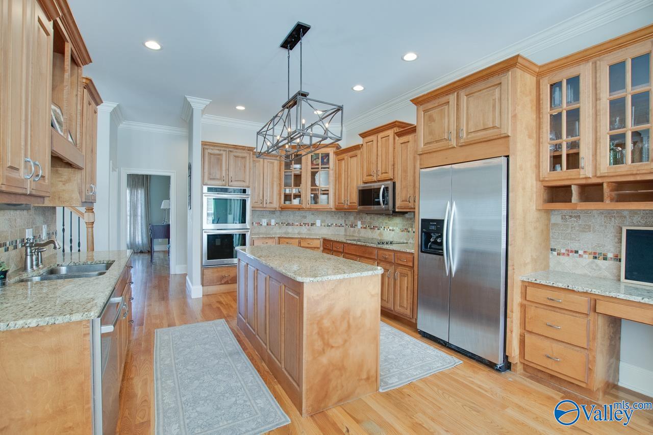 2502 Cranfield Road, Hampton Cove, Alabama image 2