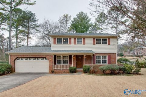 Photo of 2700 Briarwood Drive SE, Huntsville, AL 35801 (MLS # 21909882)