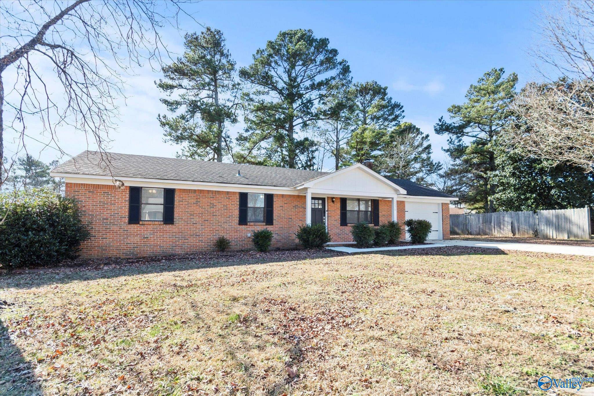 2270 Hillview Street, Hartselle, Alabama image 4