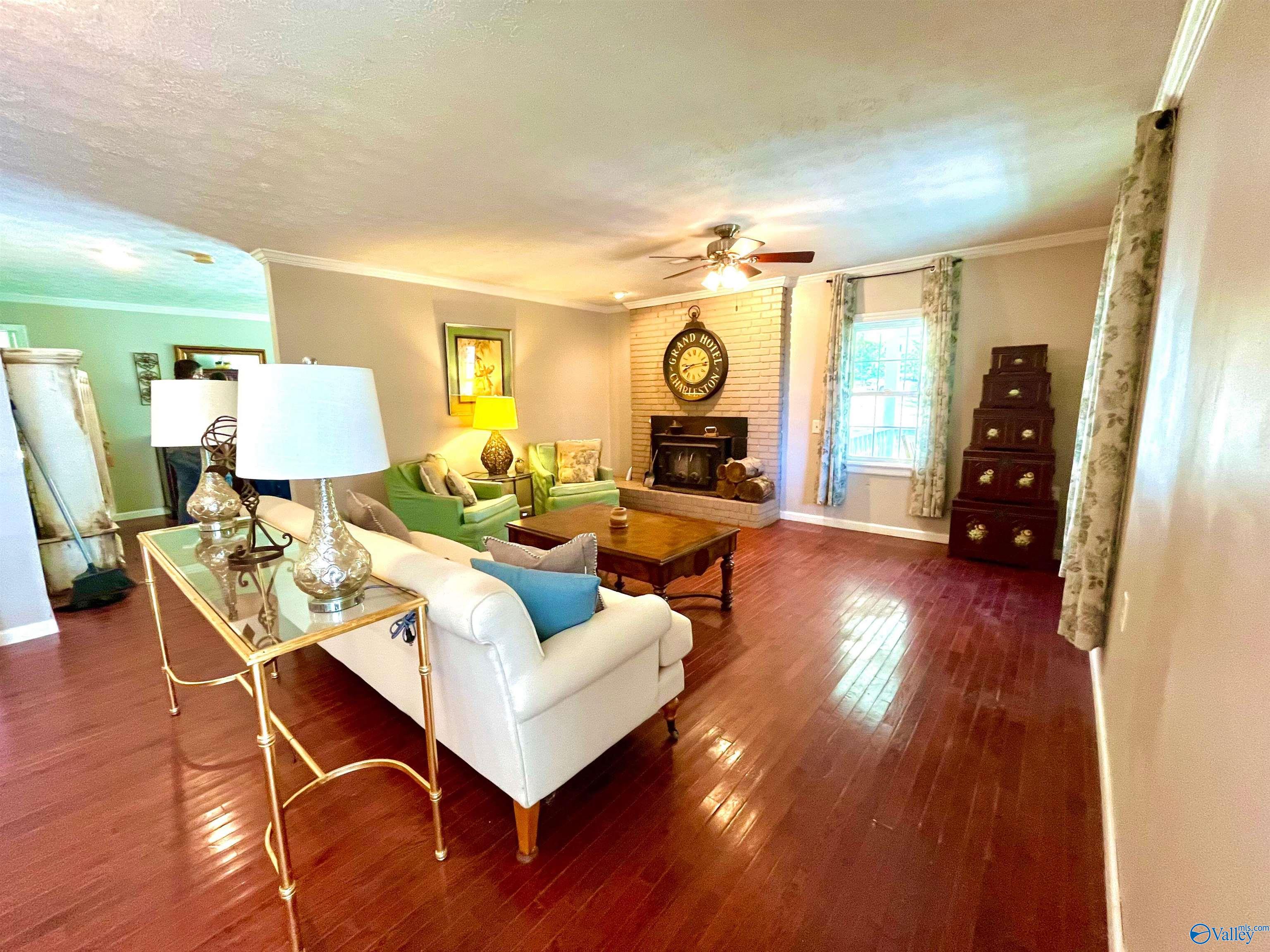 1429 Center Hill Road