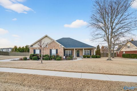 Photo of 103 Bridge Arbor Lane, Huntsville, AL 35811 (MLS # 21909645)