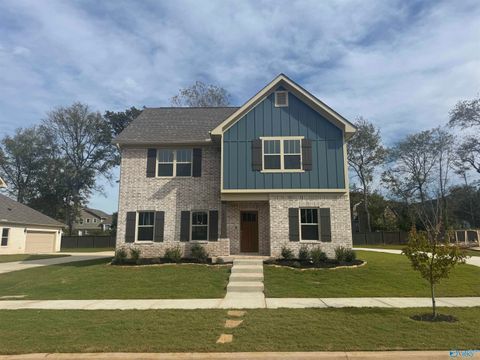 Photo of 1602 Calistoga Circle NE, Huntsville, AL 35811 (MLS # 21902321) Photo of 1602 Calistoga Circle NE, Huntsville, AL 35811 (MLS # 21902321)