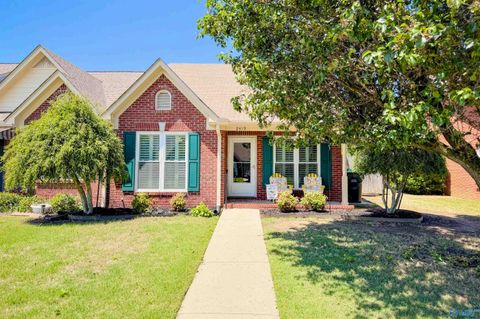 Townhouse For Sale - 2419 Harpeth Place<br/> Decatur, AL 35603