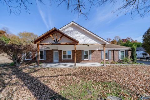 Homes For Sale - 973 Hurricane Road<br/> New Market, AL 35761