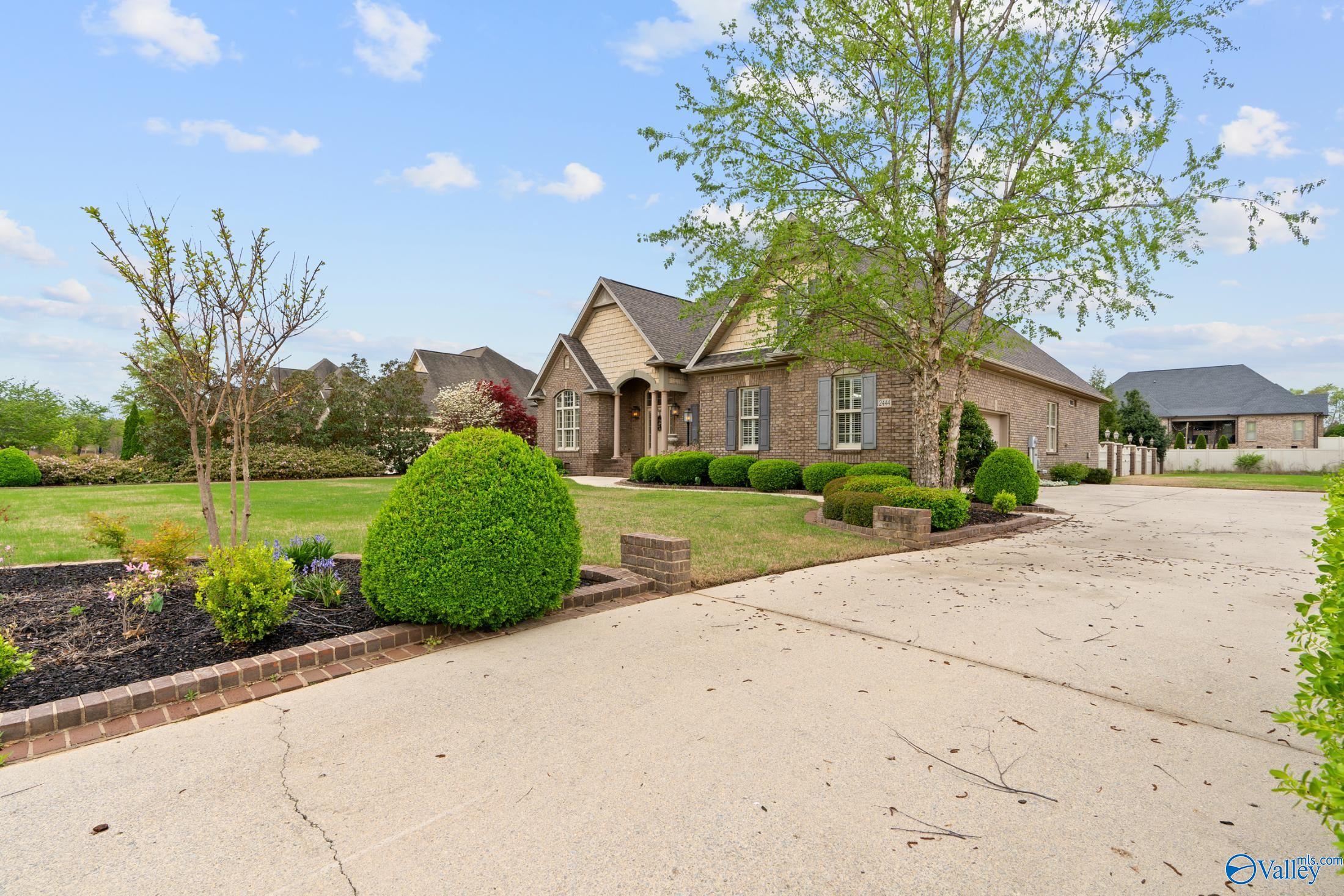12444 Elmhurst Drive, Athens, Alabama image 3