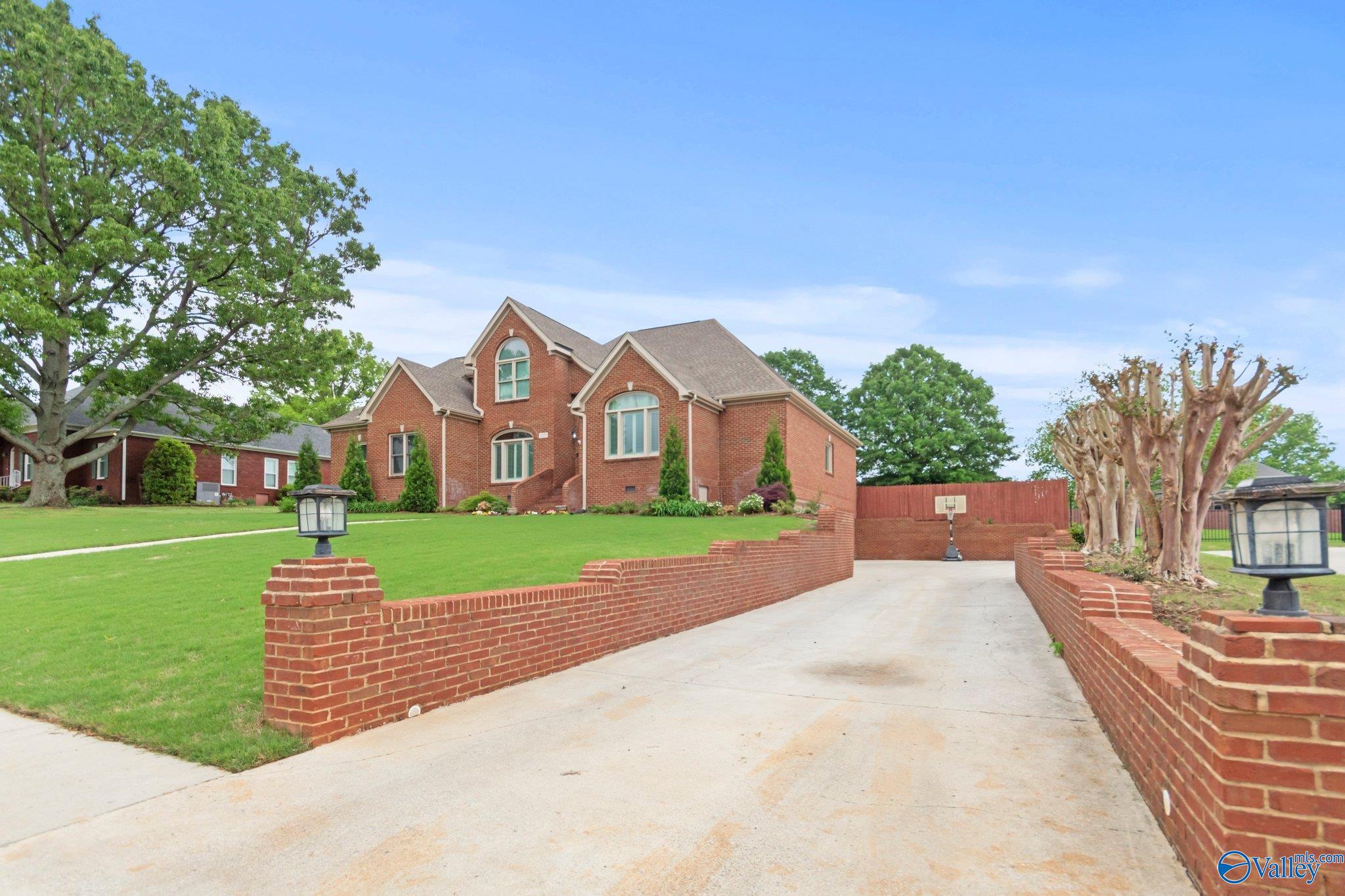 117 Hillsgate Drive, Madison, Alabama image 3