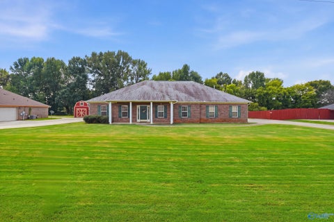 Homes For Sale - 223 Thunderbird Drive<br/> Harvest, AL 35749