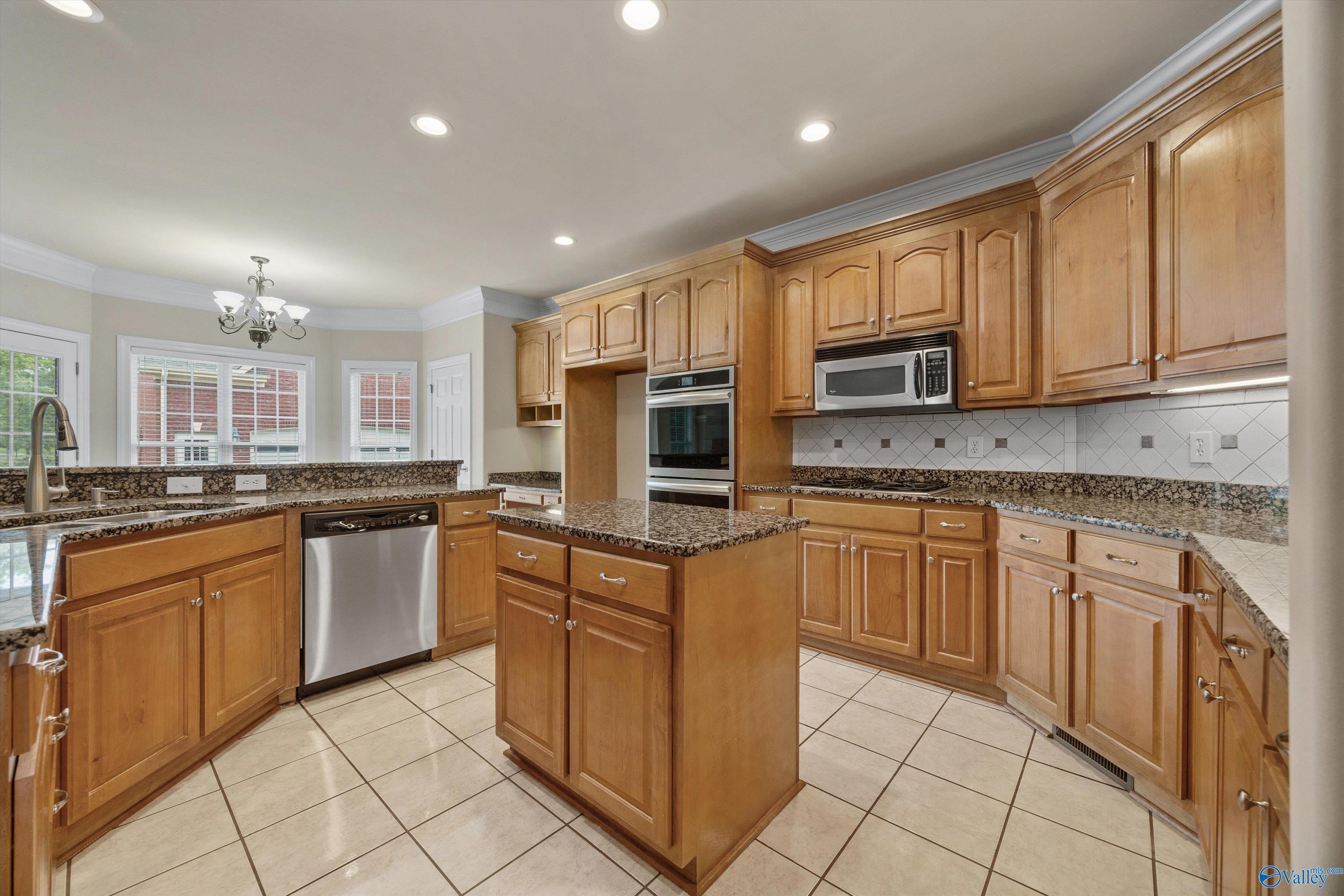 705 Marina Park Drive, Huntsville, Alabama image 8