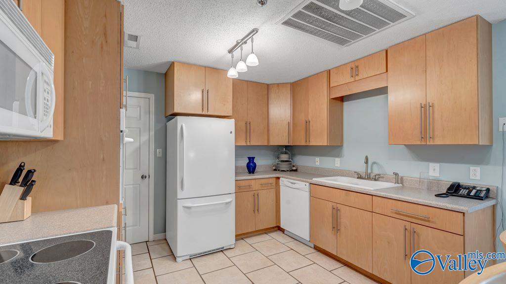 Scottsboro, Alabama 35768, United States, ,2 BathroomsBathrooms,Commercial,Active,63477