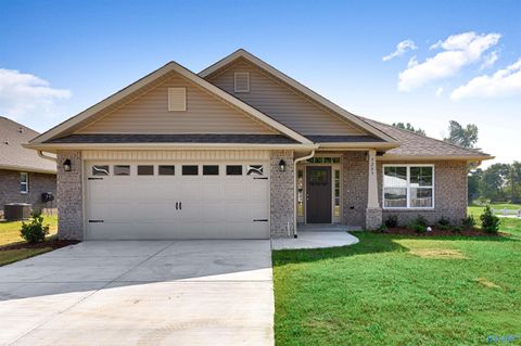 Photo of 15533 Wildflower Bend, Athens, AL 35611 (MLS # 21913567)