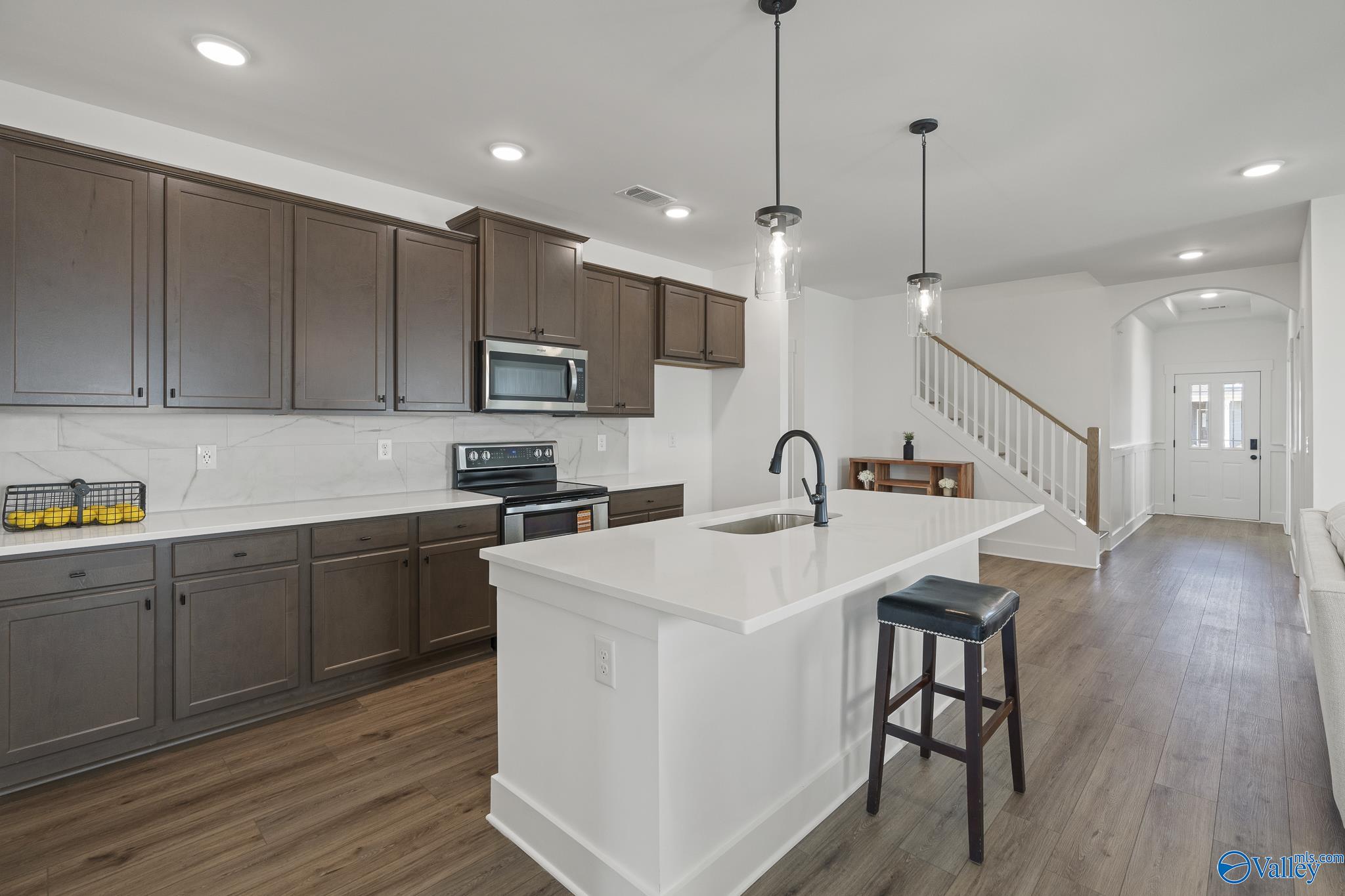 3313 Weavers Lane