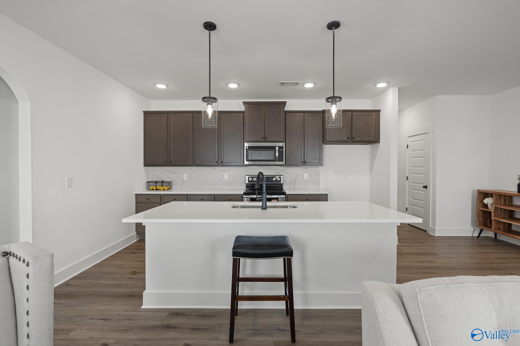 3313 Weavers Lane