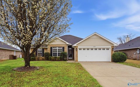 Photo of 4702 Carrington Blvd, Madison, AL 35763 (MLS # 21911895)