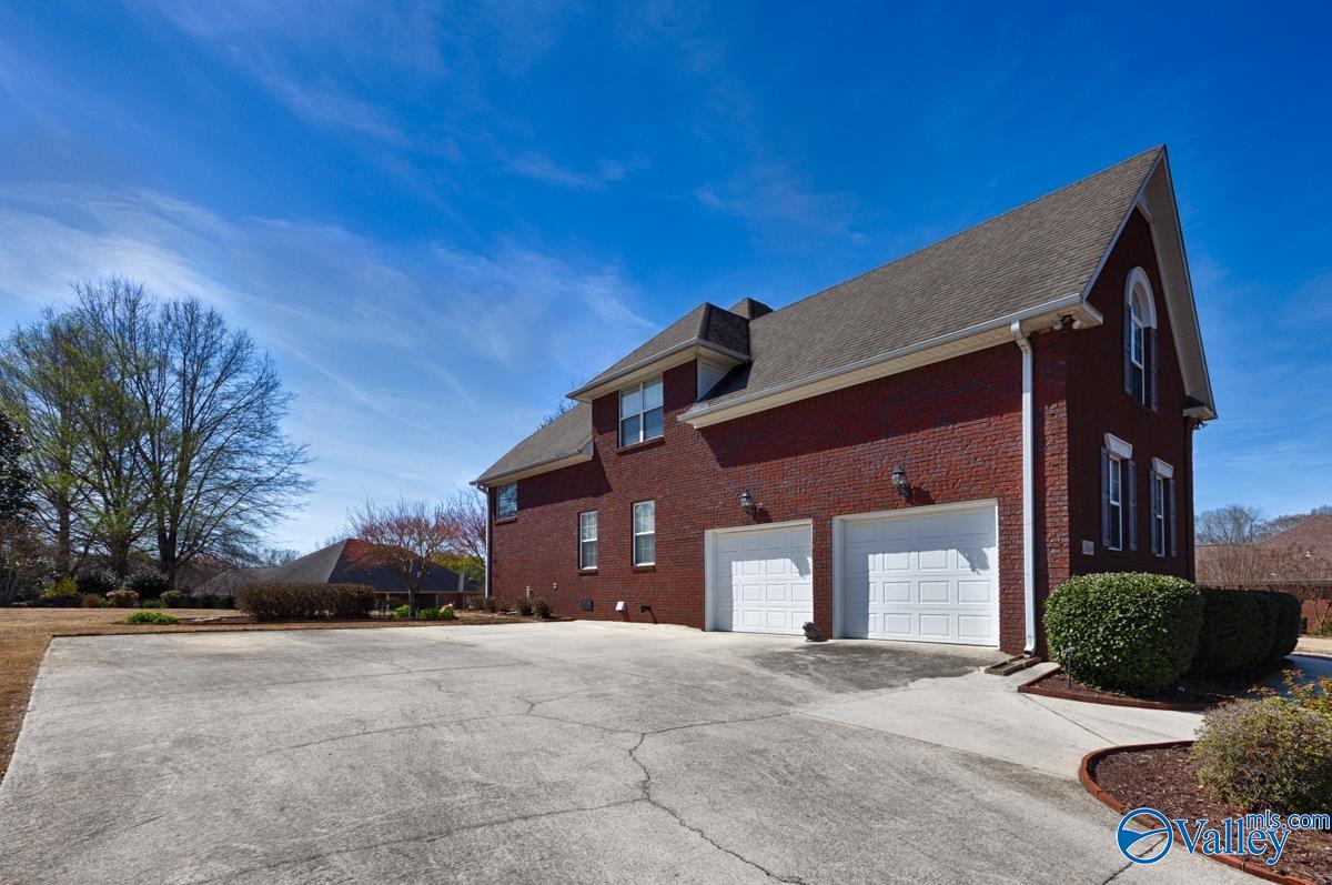 24664 Richmond Drive, Athens, Alabama image 8