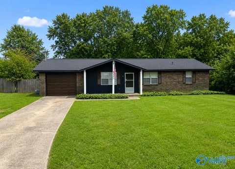 Homes For Rent - 1116 Compton Avenue<br/> Albertville, AL 35951