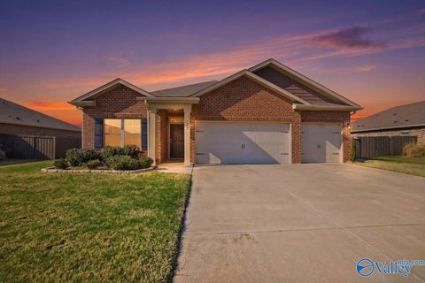 123 Blackburn Trace Huntsville AL 35811