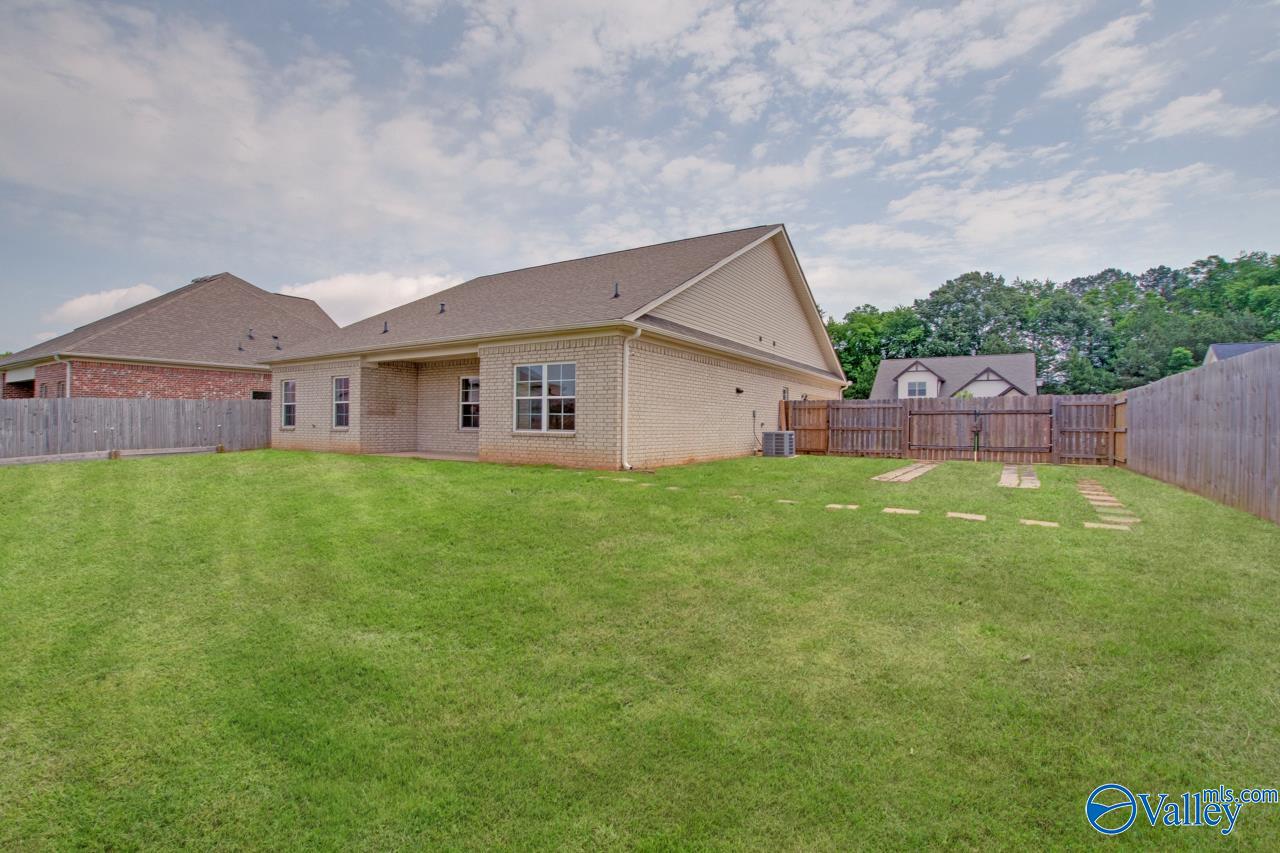 108 Ivy Vine Drive, Toney, Alabama image 27
