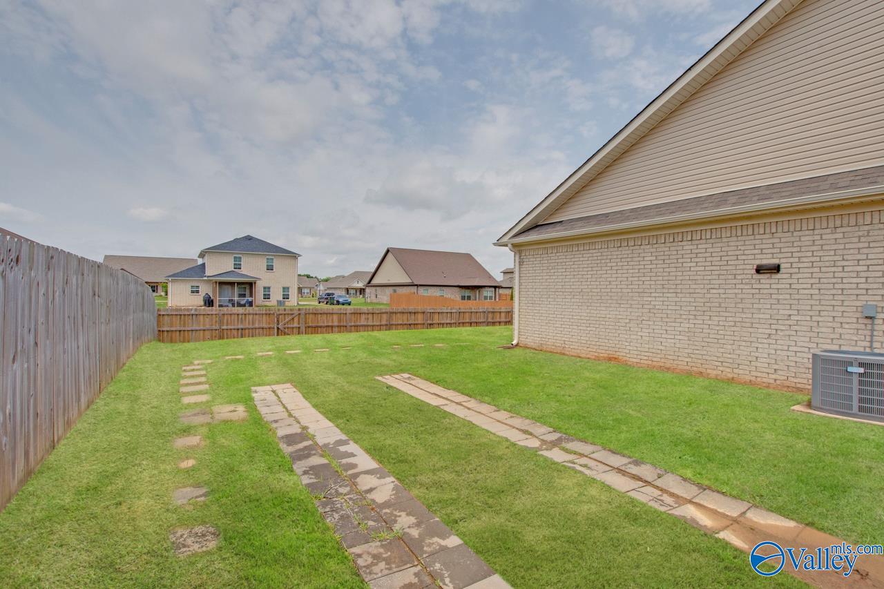 108 Ivy Vine Drive, Toney, Alabama image 30