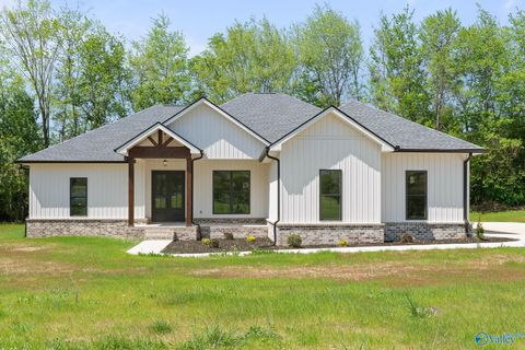 25541 Taylor Street Elkmont AL 35620