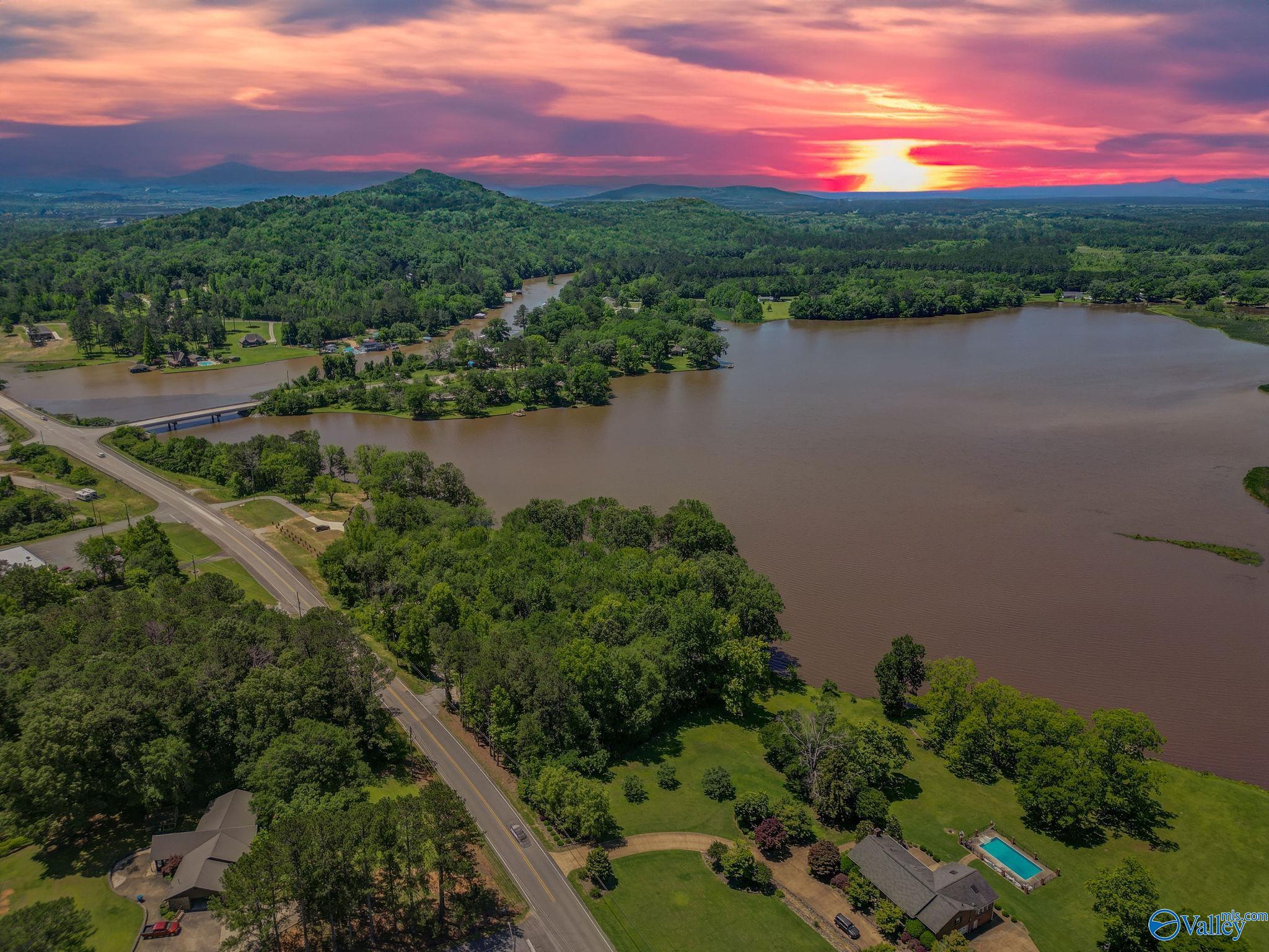 1 Rainbow Drive, Rainbow City, Alabama image 2