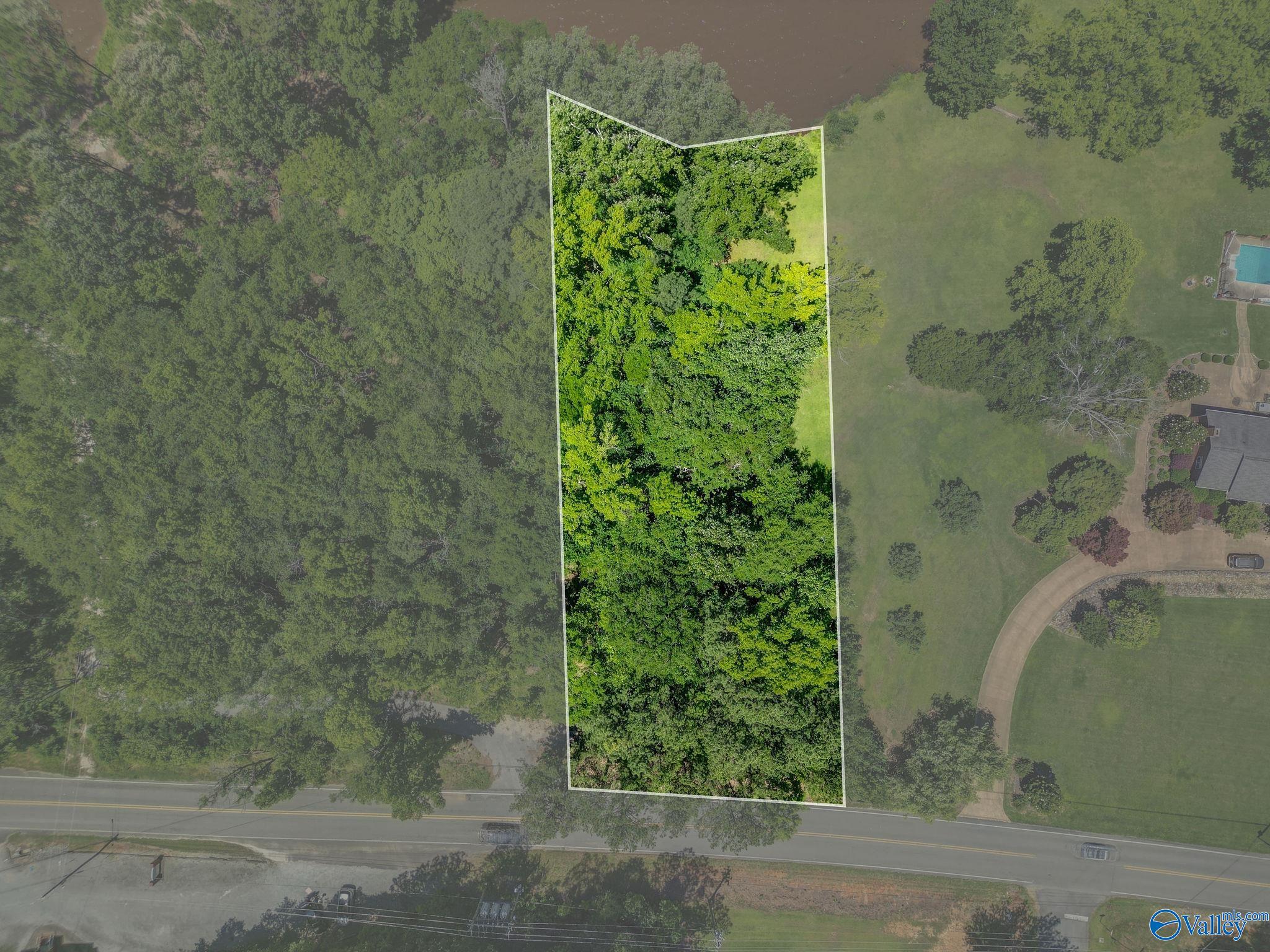 1 Rainbow Drive, Rainbow City, Alabama image 4