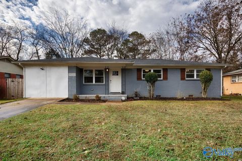 Photo of 5022 Paden Drive NW, Huntsville, AL 35810 (MLS # 21904902)