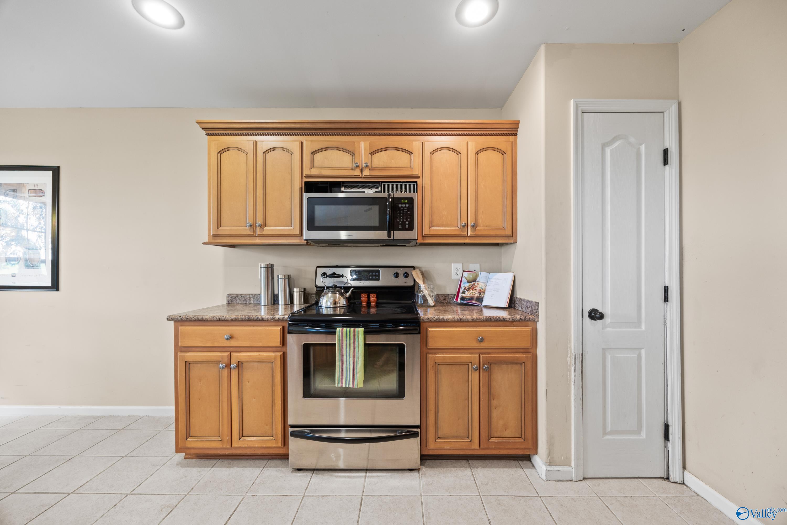 102 Landings Way Drive, Toney, Alabama image 15