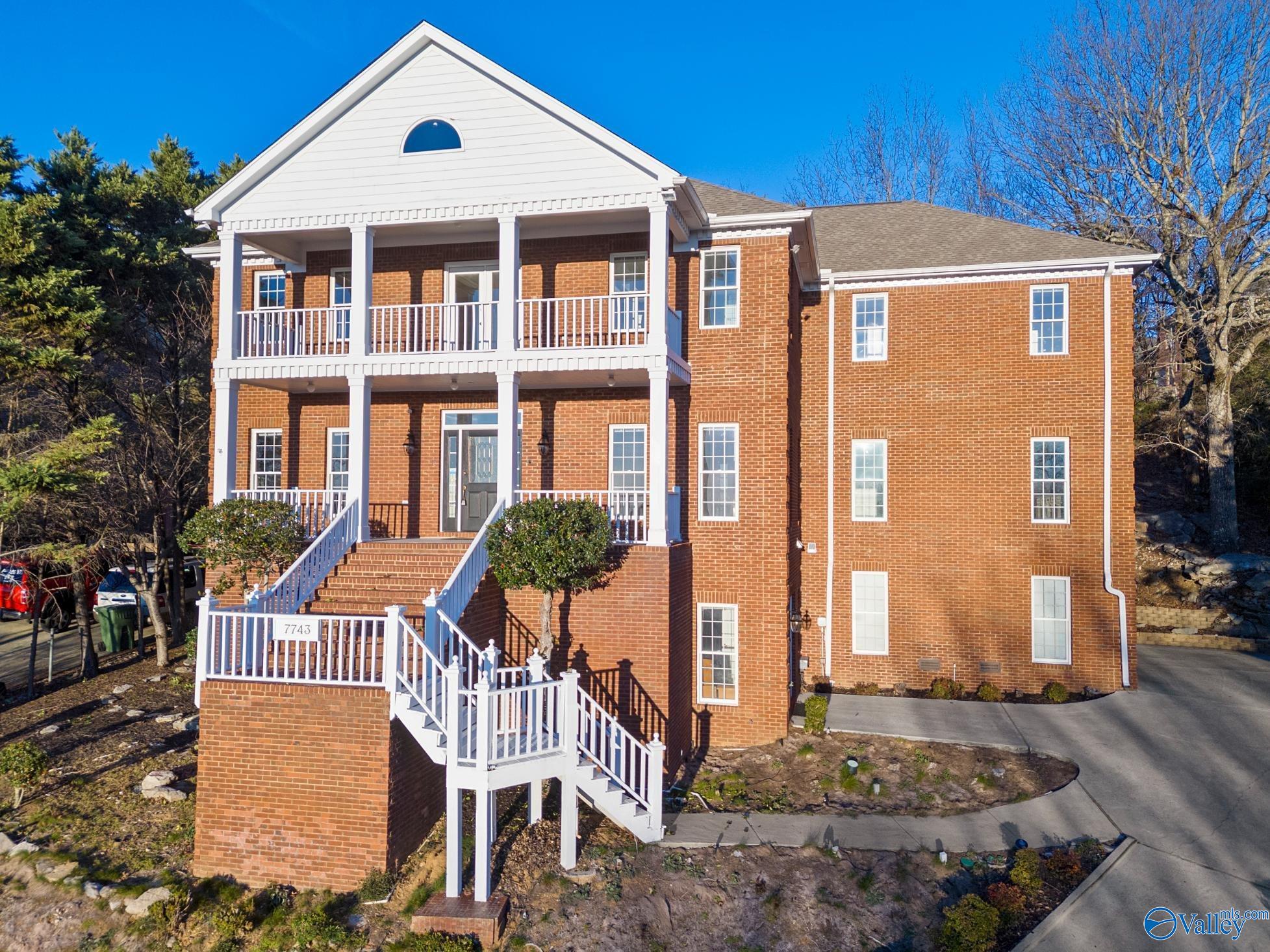 2732 Wynterhall Road, Huntsville, Alabama image 48