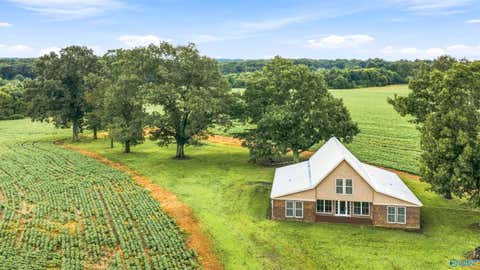 Homes For Sale - 8121 County Road 141<br/> Dekalb County, Ider, AL 35981