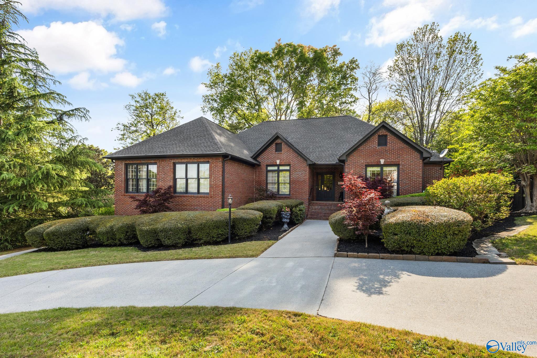 109 Spinnaker Circle