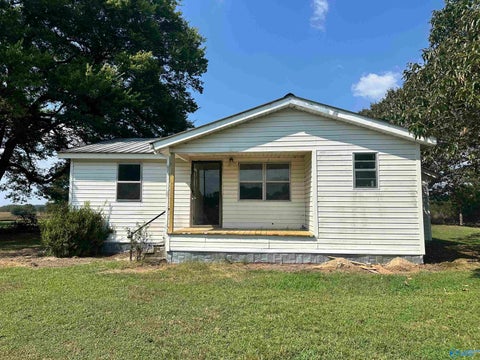 Homes For Sale - 6198 County Road 76<br/> Dekalb County, Groveoak, AL 35975